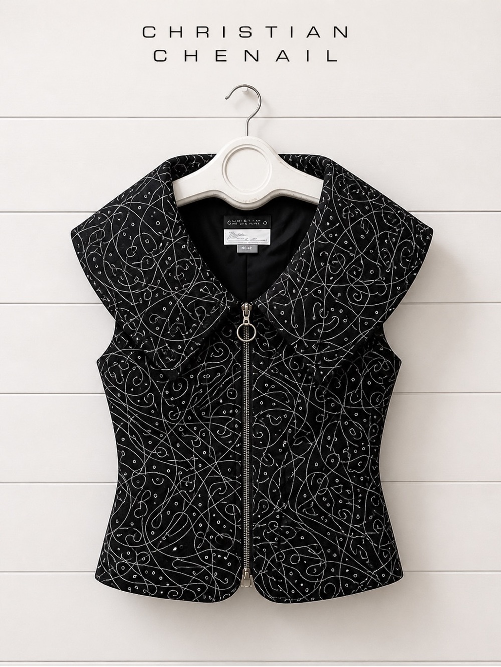 CHRISTIAN CHENAIL – Black & White Graphic Sleeveless Top, Size 4
